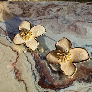 Zara Gold and Cream Floral Earrings